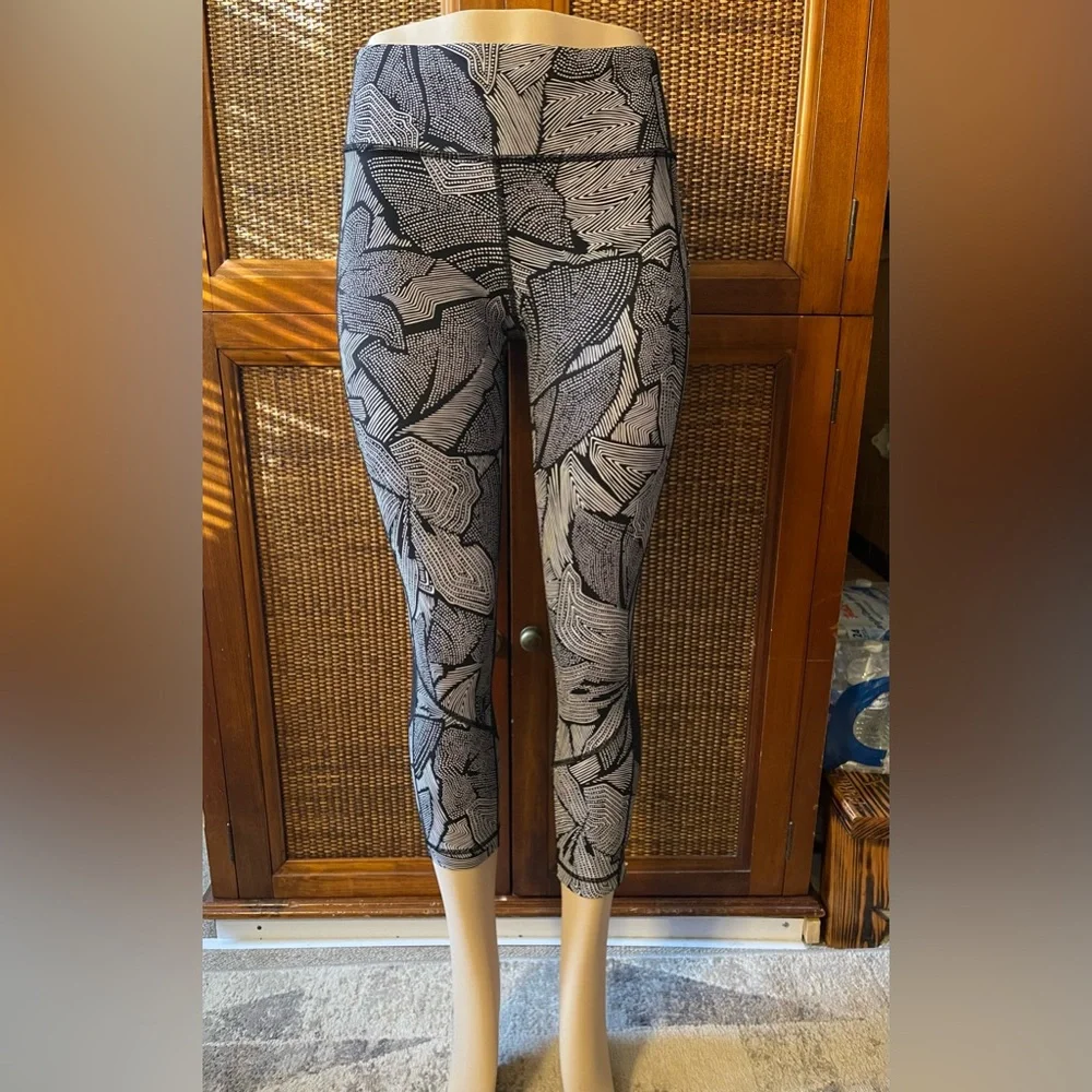 Lululemon Pace Rival Crop 22” - Picture 1 of 5